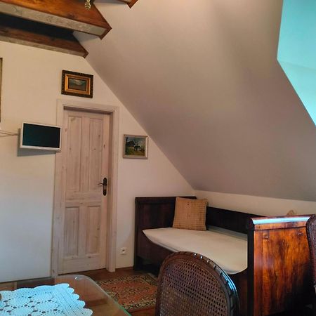 Appartement Castle Kastiel Kotešová Extérieur photo