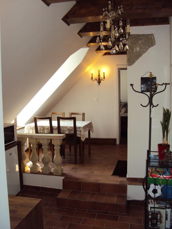 Appartement Castle Kastiel Kotešová Extérieur photo