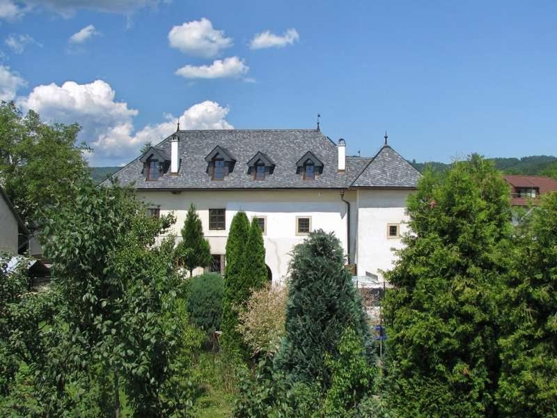Appartement Castle Kastiel Kotešová Extérieur photo