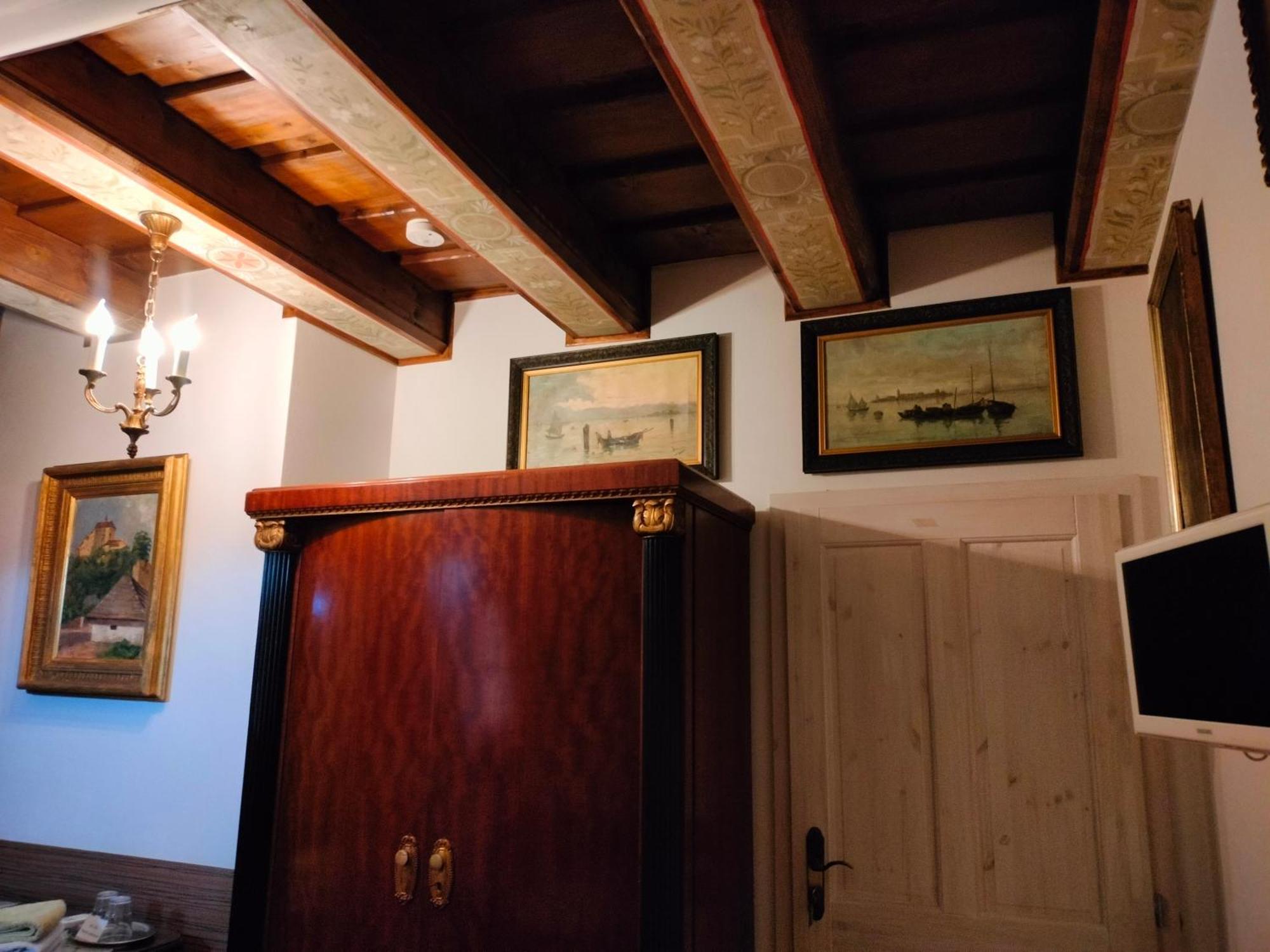 Appartement Castle Kastiel Kotešová Extérieur photo